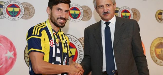 Şener Özbayraklı: "Uzun zamandır kendimi Fenerbahçe için hazırlıyor