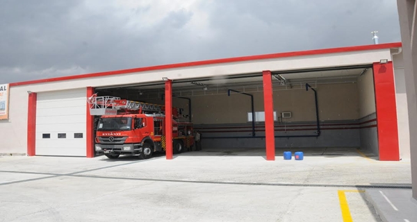 Aksaray OSB'de tam donanımlı itfaiye araçları hizmete girdi