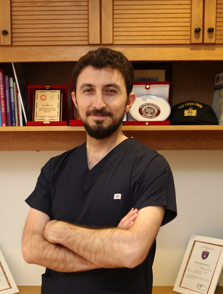 Topuk Dikeninin Sebeplerinden Biri de Babet Ayakkabılar