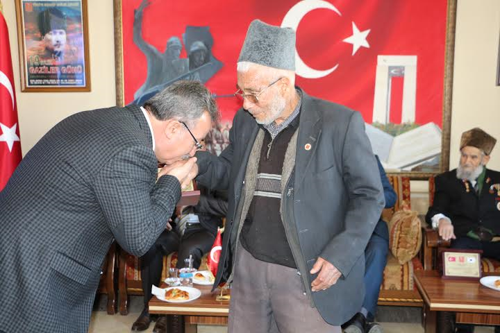 Başkan Hançerli Kore Gazileri İle Bir Araya Geldi