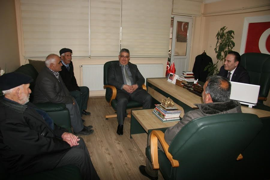 Vali Aykut Pekmez'den Şehit Aileleri Sosyal Yardımlaşma ve Dayanışma Derneğini ziyaret!