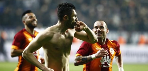 Burak Yılmaz'dan ilginç derbi yorumu