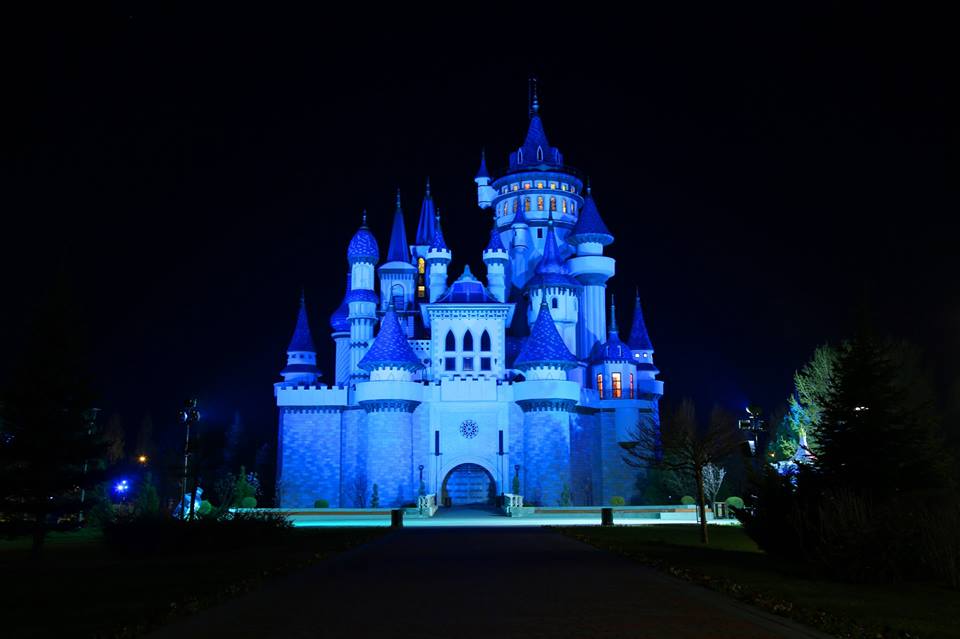 2 Nisan Günü Tüm Dünyada Otizm için Mavi Işık Yakılacak!