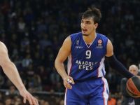 Anadolu Efes 63-76 Real Madrid