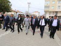 Vali Aykut Pekmez Sarıyahşi İlçesini ziyaret etti