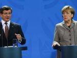 Davutoğlu ve Merkel açıklama yaptı